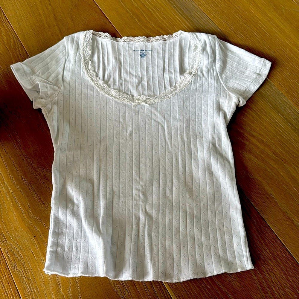 Brandy Melville Ada Lace Top Like NEW